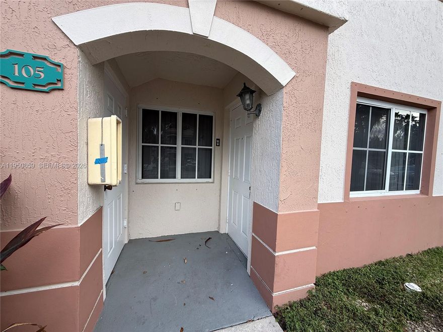 Nice unit fresh painted 2 bedrooms, 2 baths townhome in Garden II. Lots of closets and storage space. 1 assigned parking spaces. Community pool. Great commuters' nice location, close to schools, and much more. READY MOVE IN.!!!!!!!!!!!!Very easy to show.