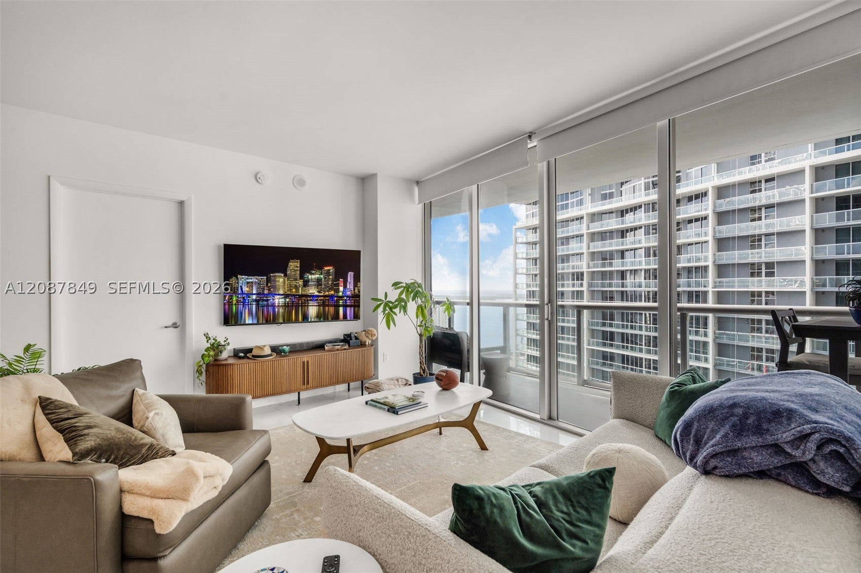 475 Brickell Ave 3609