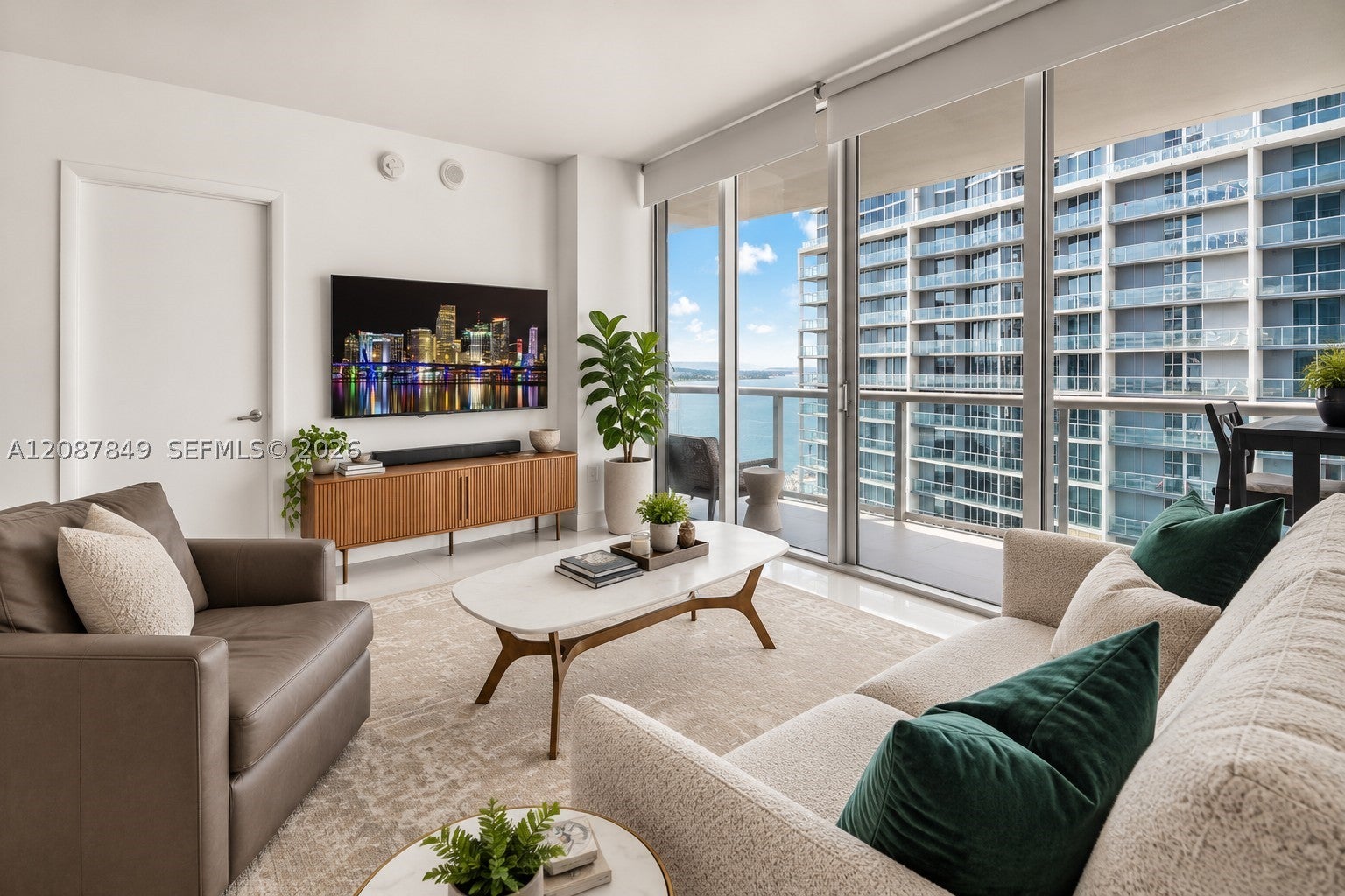 475 Brickell Ave 3609, Miami FL 33131