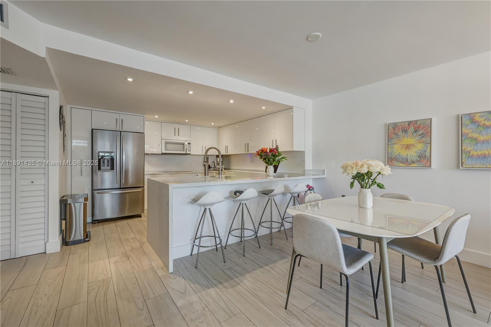 BRICKELL PLACE CONDO - Residential