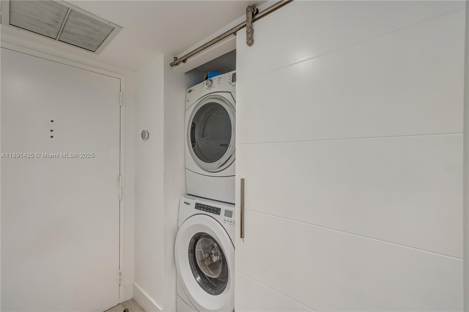 BRICKELL PLACE CONDO - Residential