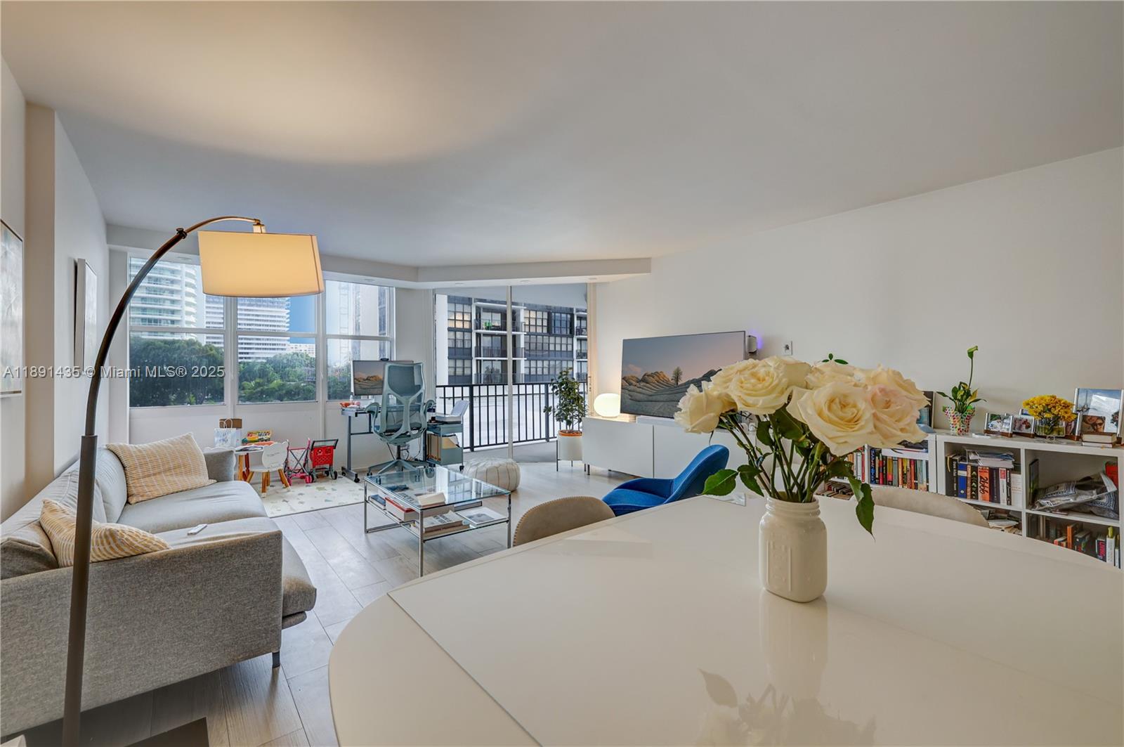 BRICKELL PLACE CONDO - Residential