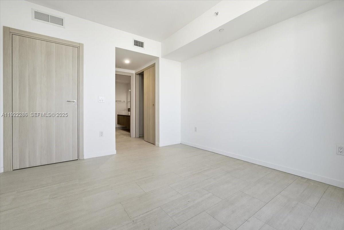 BRICKELL FLATIRON CONDO - Residential