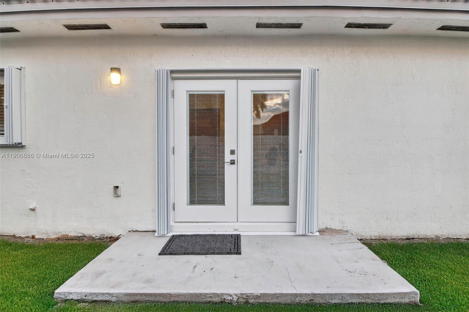 JUSTIN GARDENS - Residential