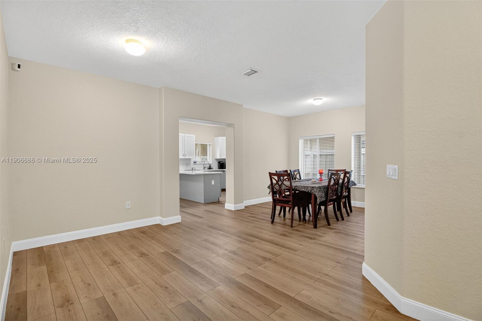 JUSTIN GARDENS - Residential