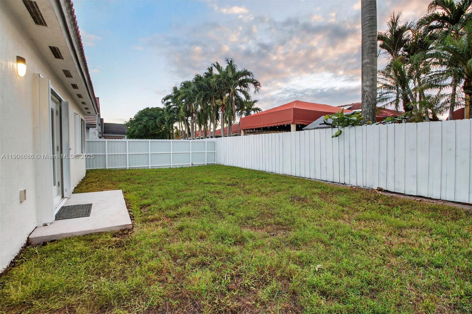 JUSTIN GARDENS - Residential