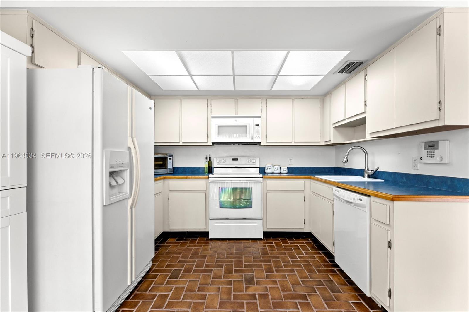 CROSSINGS VILLAGE HOMES C - Residential