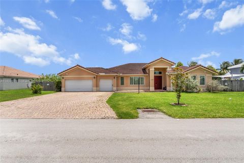 22442 SW 128th Pl Miami FL 33170