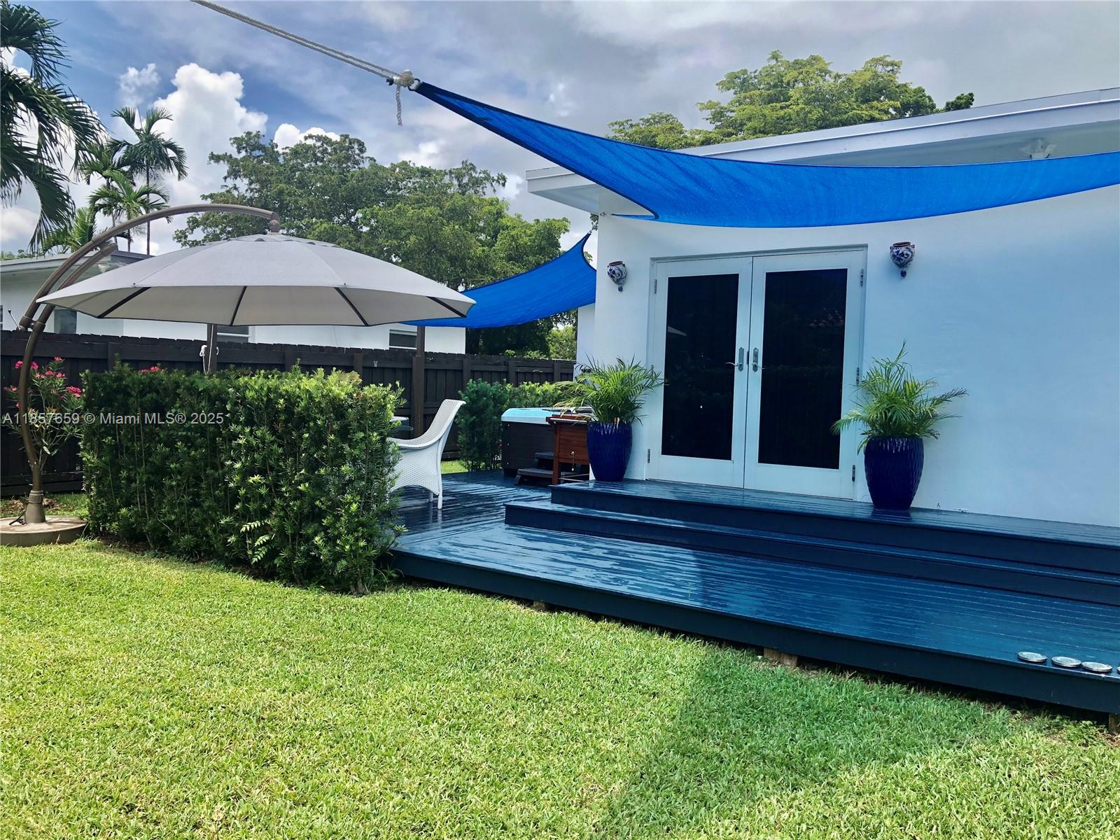 CAMNER MANOR 4TH ADDN - Residential Lease