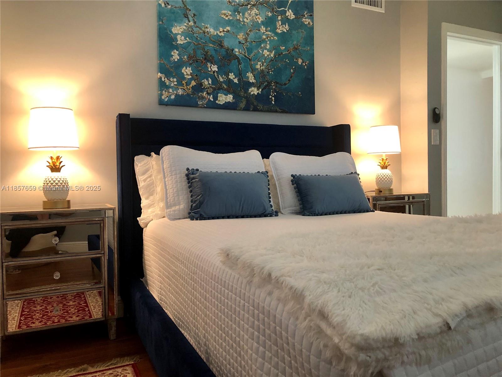 CAMNER MANOR 4TH ADDN - Residential Lease