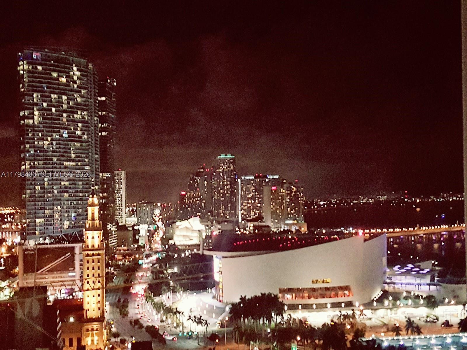 VIZCAYNE SOUTH CONDO - Residential