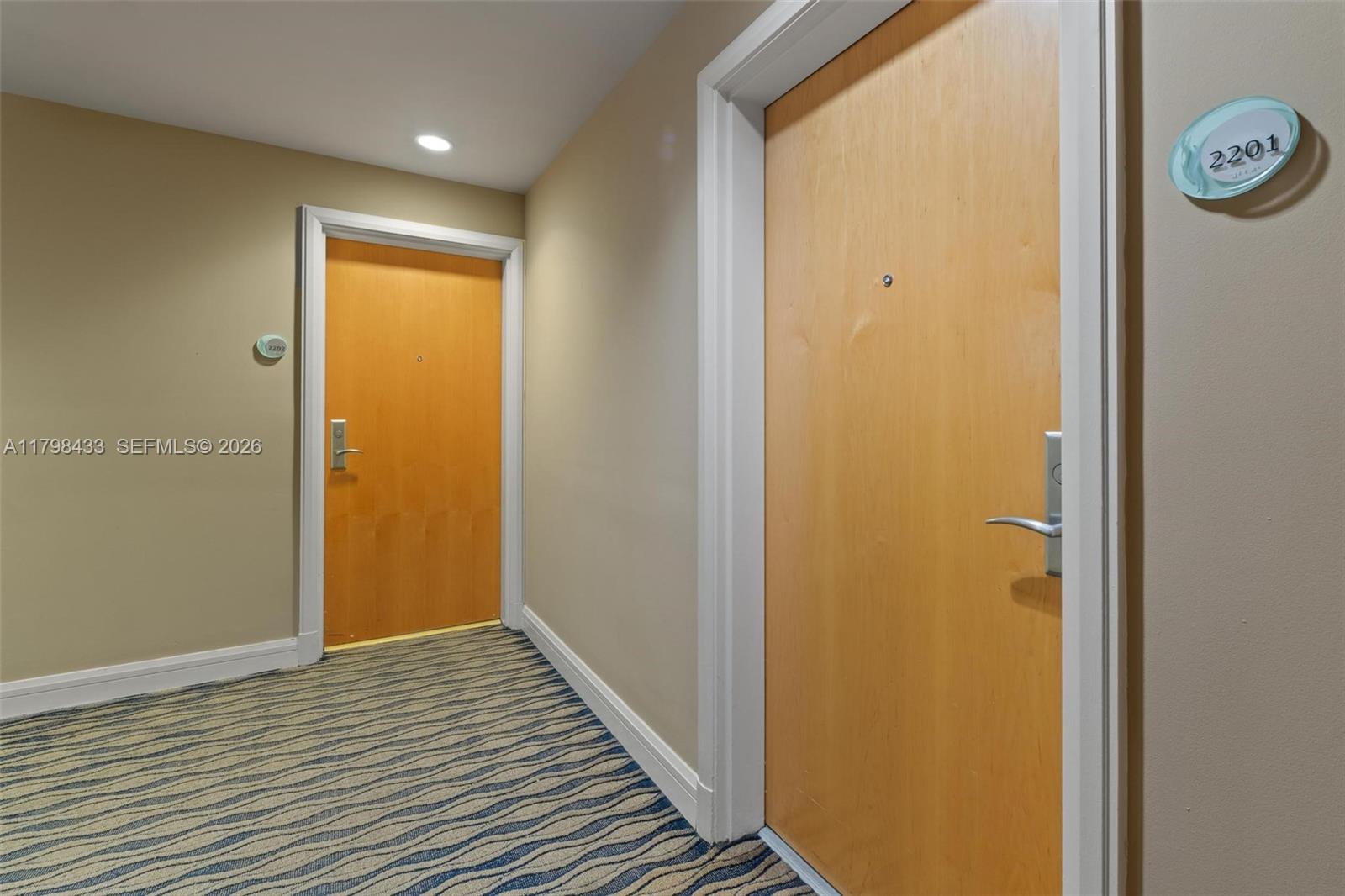 VIZCAYNE SOUTH CONDO - Residential