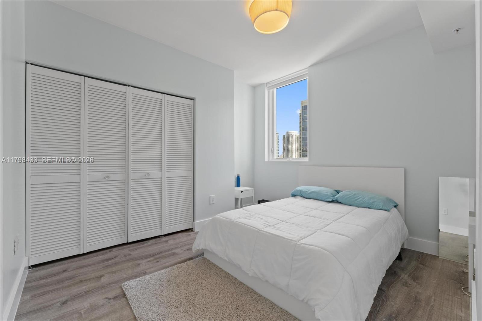 VIZCAYNE SOUTH CONDO - Residential