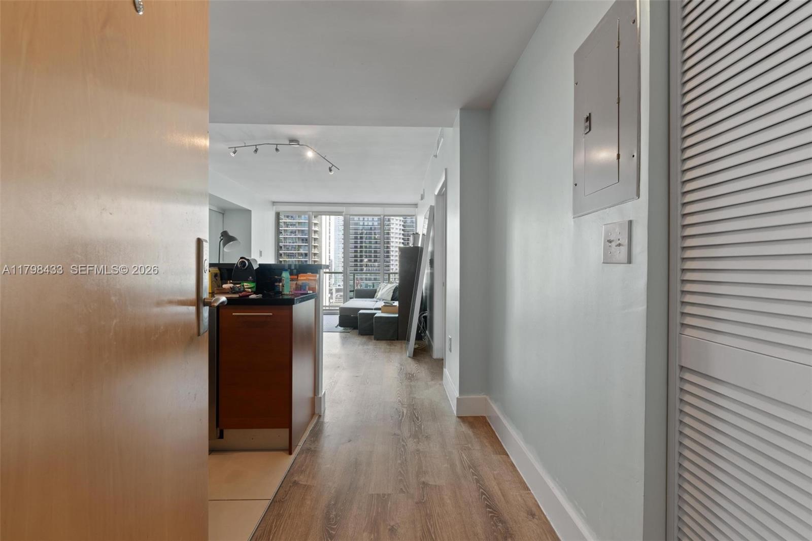 VIZCAYNE SOUTH CONDO - Residential