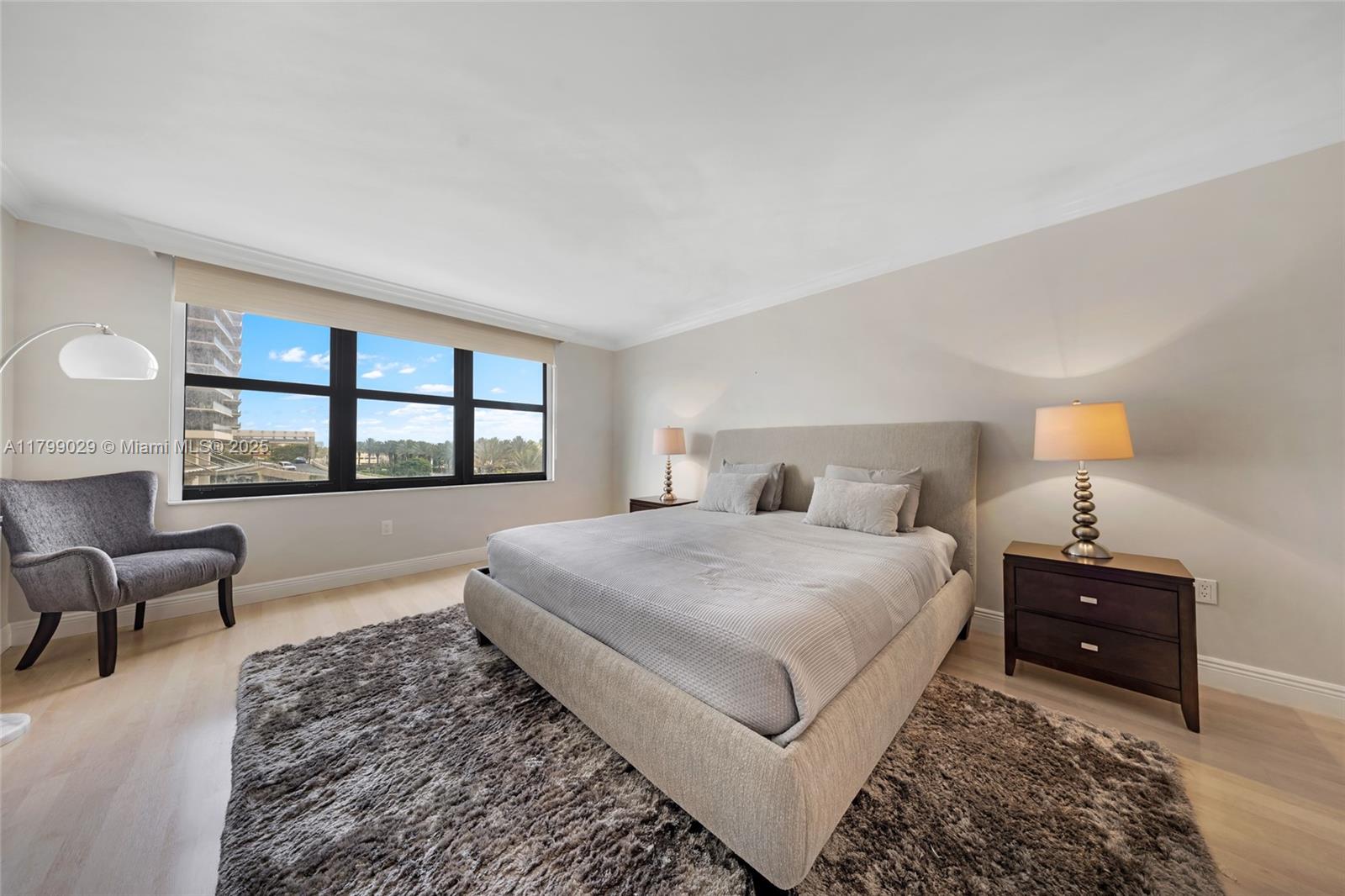 BALMORAL CONDO - Residential