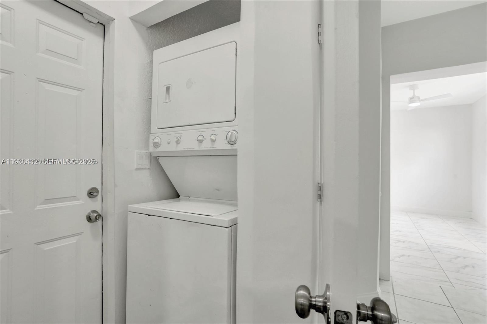 MIDDLE RIVER GARDENS - Residential Lease