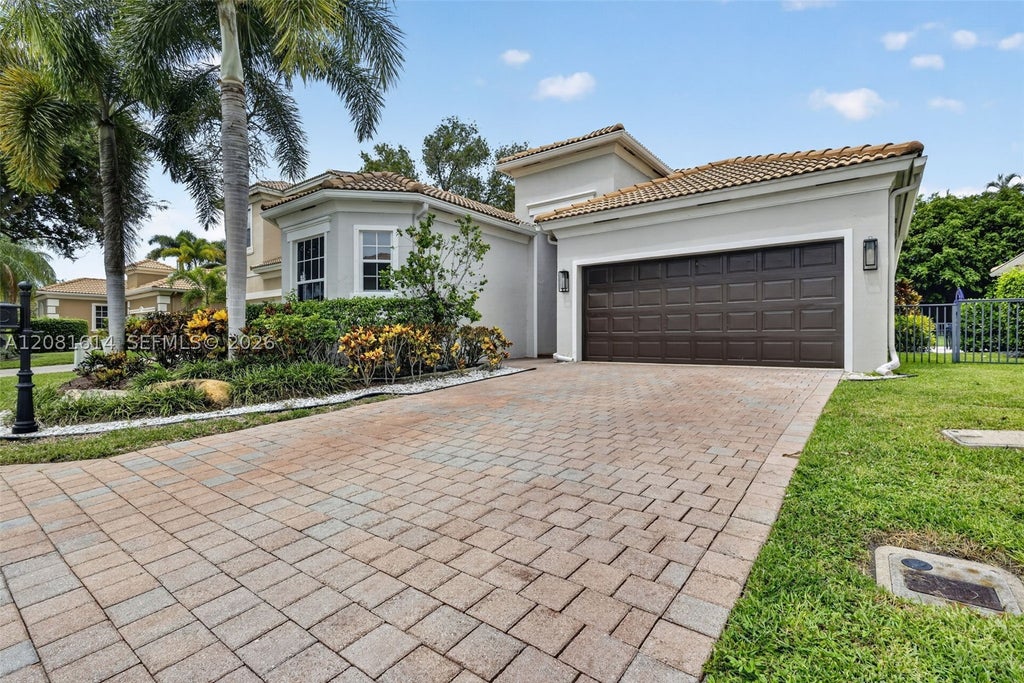 Photo of 5659 Via De La Plata Cir, Delray Beach, FL 33484 (MLS # A12081614)