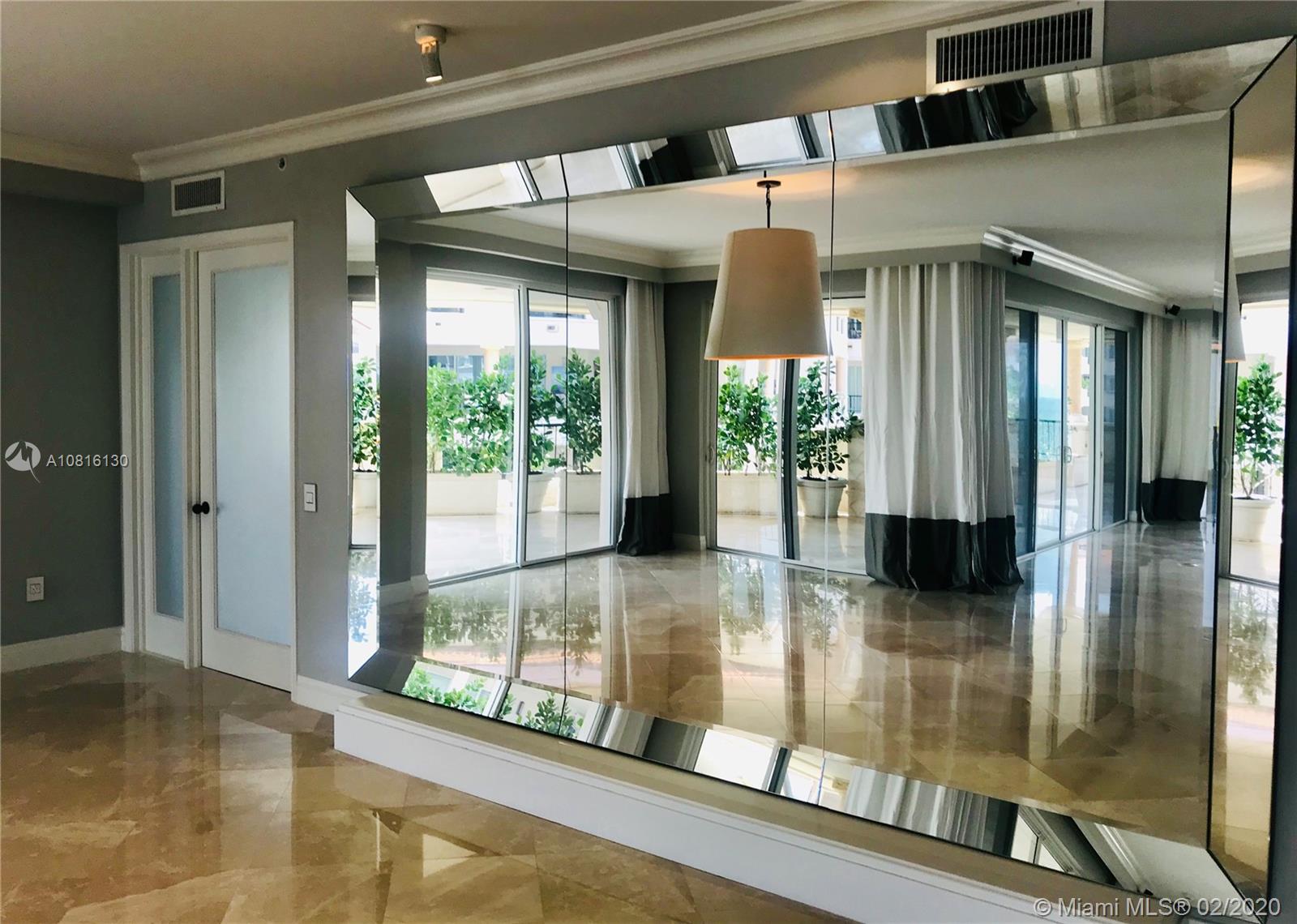 OCEANSIDE FISHER ISLAND - Residential