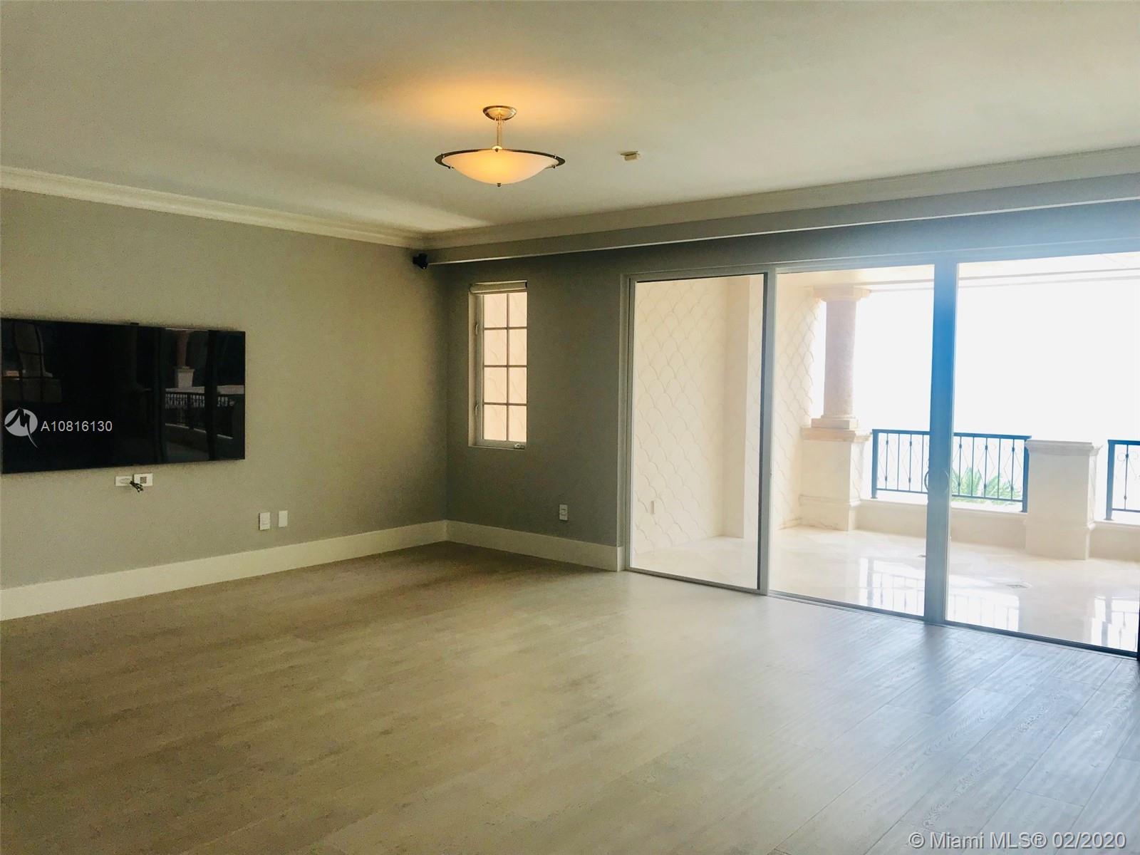 OCEANSIDE FISHER ISLAND - Residential