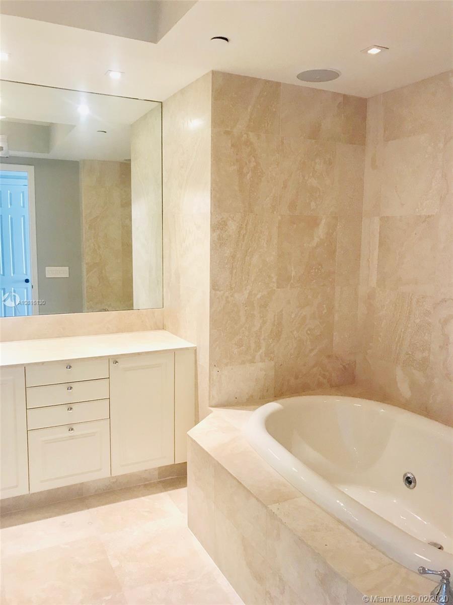 OCEANSIDE FISHER ISLAND - Residential