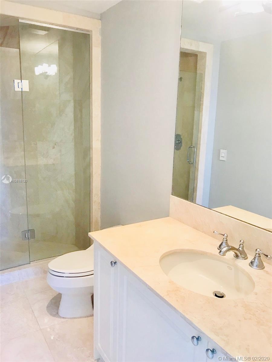 OCEANSIDE FISHER ISLAND - Residential