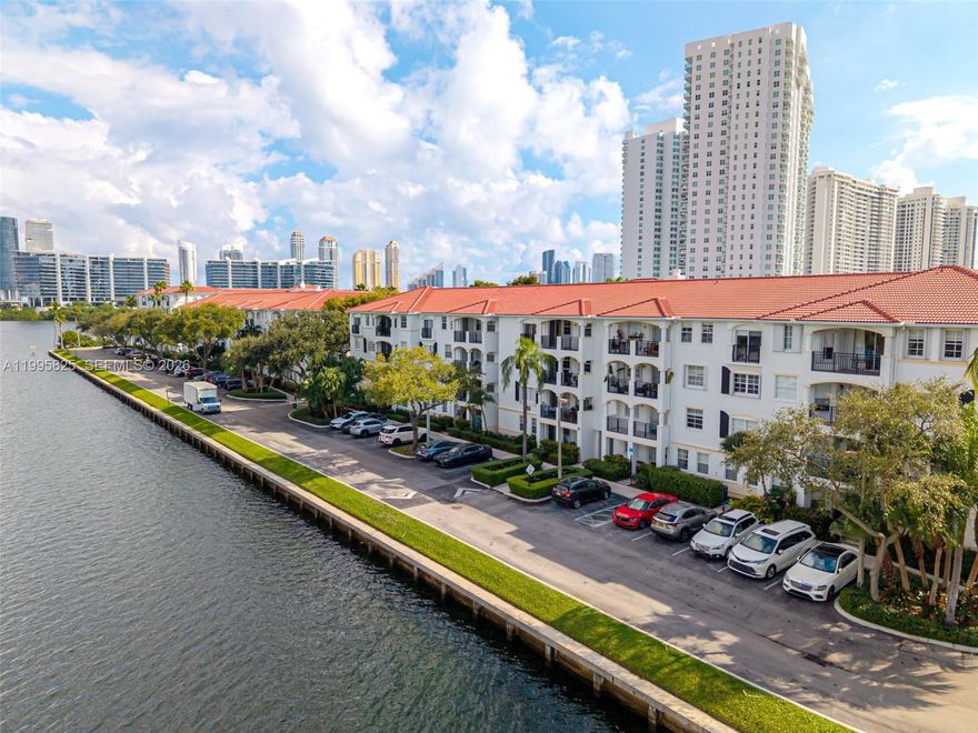 Beautiful 2BD/2BA residence at Village by the Bay with stunning Intracoastal views. This bright and spacious home features an open living–dining area, a modern kitchen, in-unit washer/dryer, split-bedroom layout, and a private balcony overlooking the water. The primary suite includes a walk-in closet and an ensuite bath for added comfort.
Village by the Bay is a resort-style gated community offering exceptional amenities: two heated pools overlooking the bay, a fully equipped fitness center, yoga studio, tennis courts, theater room, clubhouse, BBQ areas, dog park, and 24-hour security. Enjoy a peaceful waterfront lifestyle while being minutes from Aventura Mall, top schools, dining, beaches, and major highways.
Move-in ready and perfect for those seeking comfort, location, and a true Aventura lifestyle.