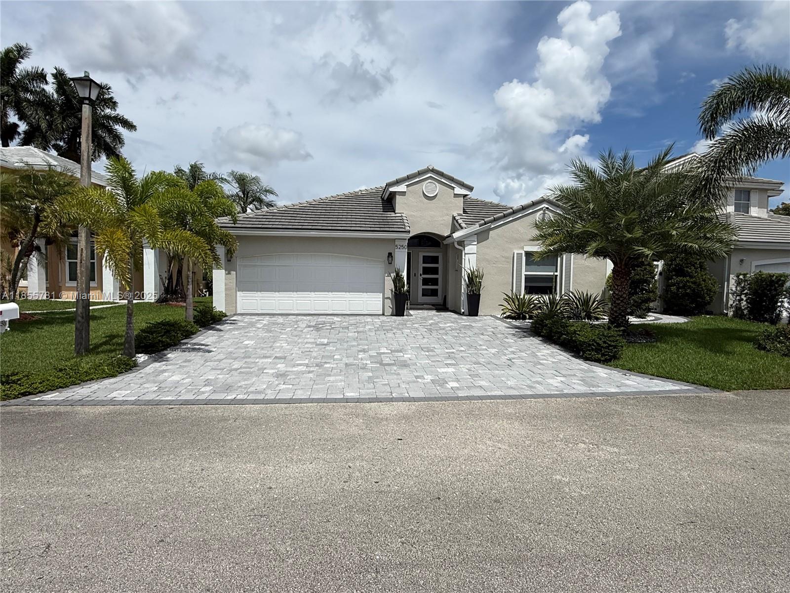 Lovely Lakefront Home is centrally located in the desirable area of Winston Park at Coconut Creek. This 3/2 split floor plan. Rare oportunity, great location and view, Impact Windows, Sonos System, new Stainless steal appliances.security system, tiled in garage, turf in backyard, motorized roller shades, EV charger with FPL can be negociated, Excellent School District.