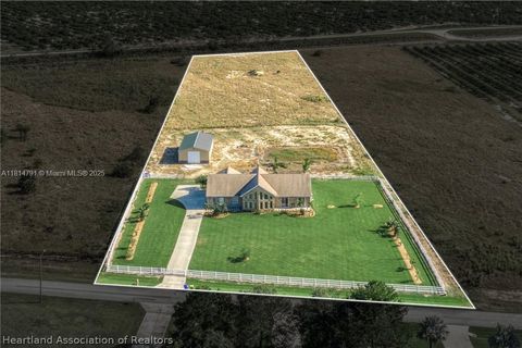 186 S Bear Pointe Dr Lake Placid FL 33852