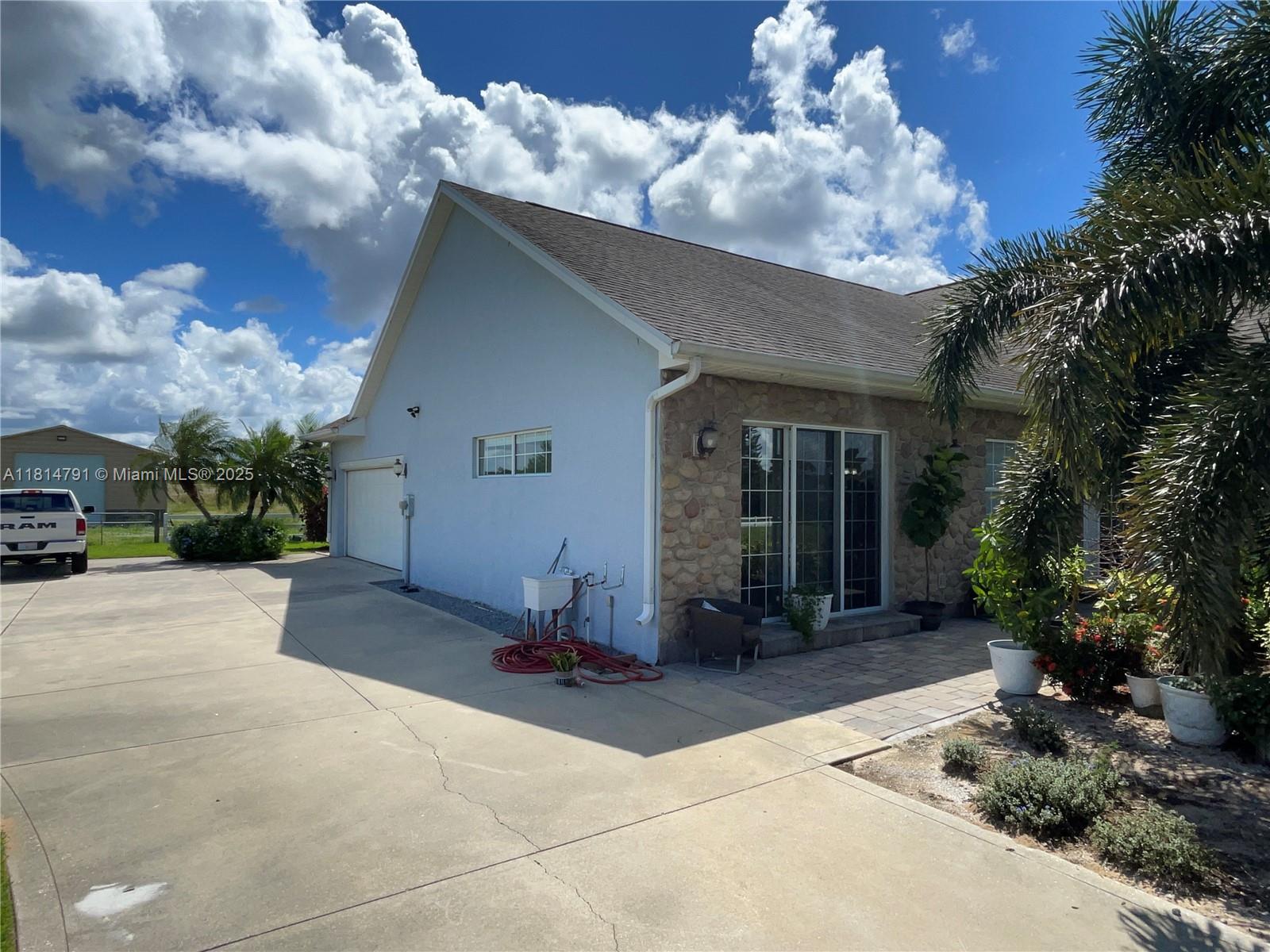 SOUTH BEAR POINTE RANCHES - Residential