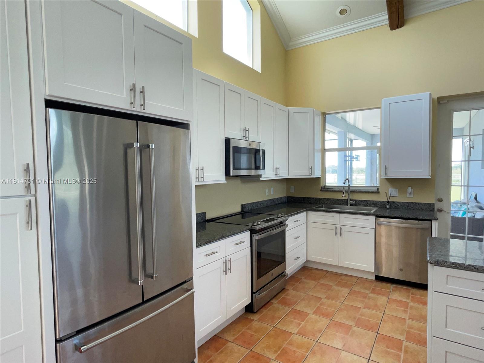 SOUTH BEAR POINTE RANCHES - Residential