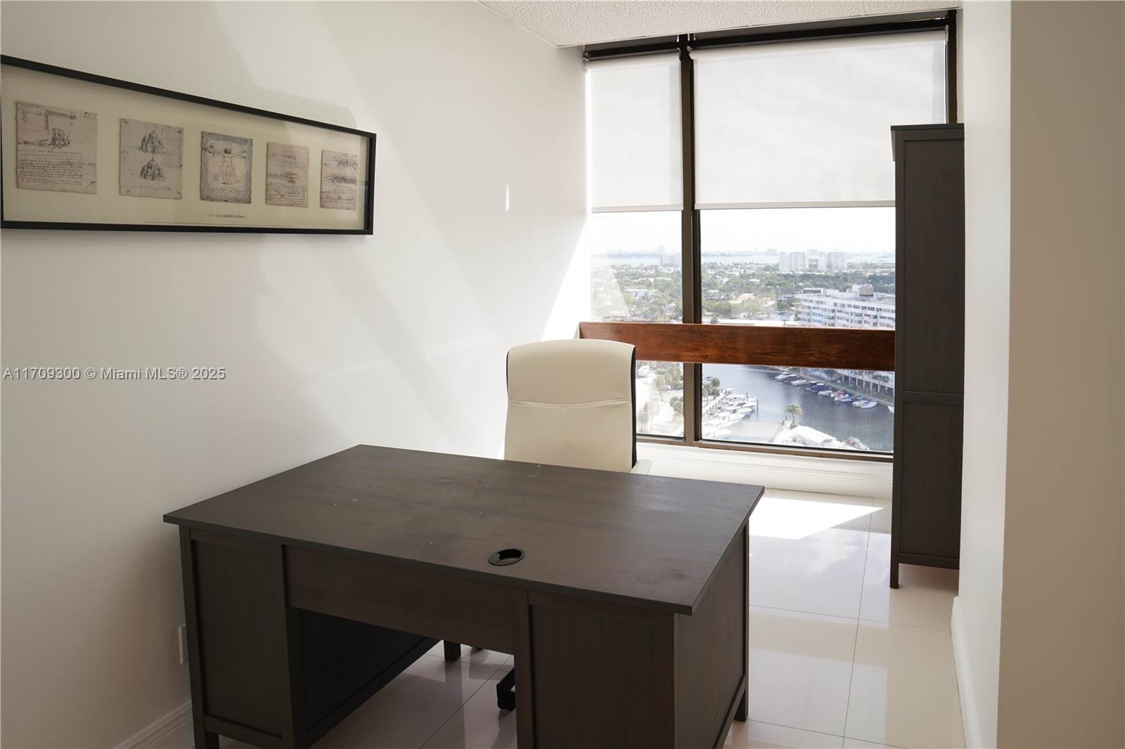 SPACE #3 AVAILABLE FOR RENT! 120 sqft approx. Beautiful views from the TOP OF THE BUILDING! Great light, proffesional offices, BUSINESS WELCOME! Central A/C, 24/7 Security. Guest parking for free on first floor! ON BISCAYNE BLVD! Close to shopping centers! Great access to I-95 and places as Bay Harbor, Aventura and Miami Shores! Min. Credit Score required is 680 by the association!
