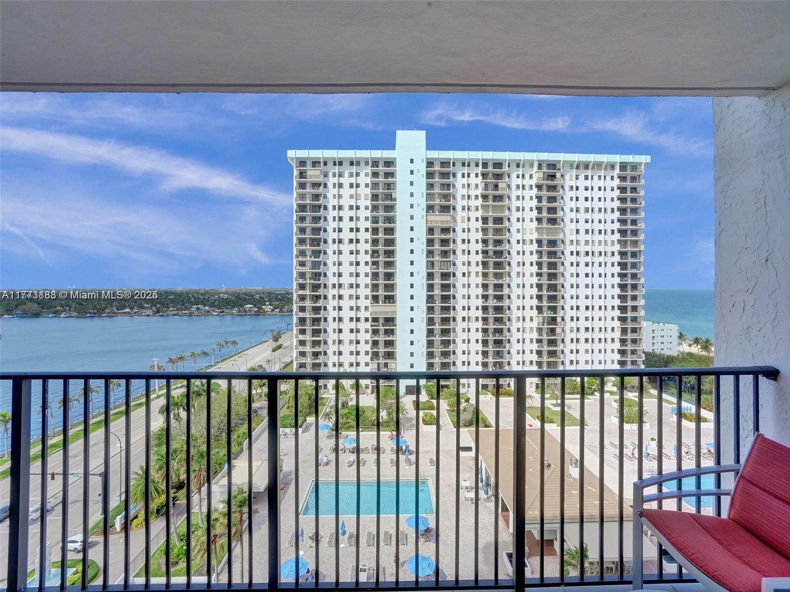 SUMMIT CONDO - Residential