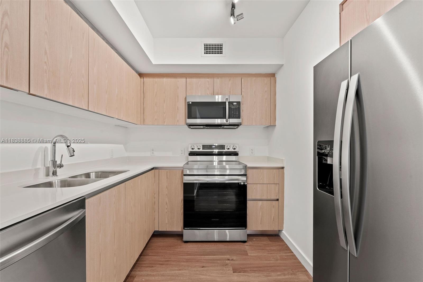 1500 Bay Rd C-1009