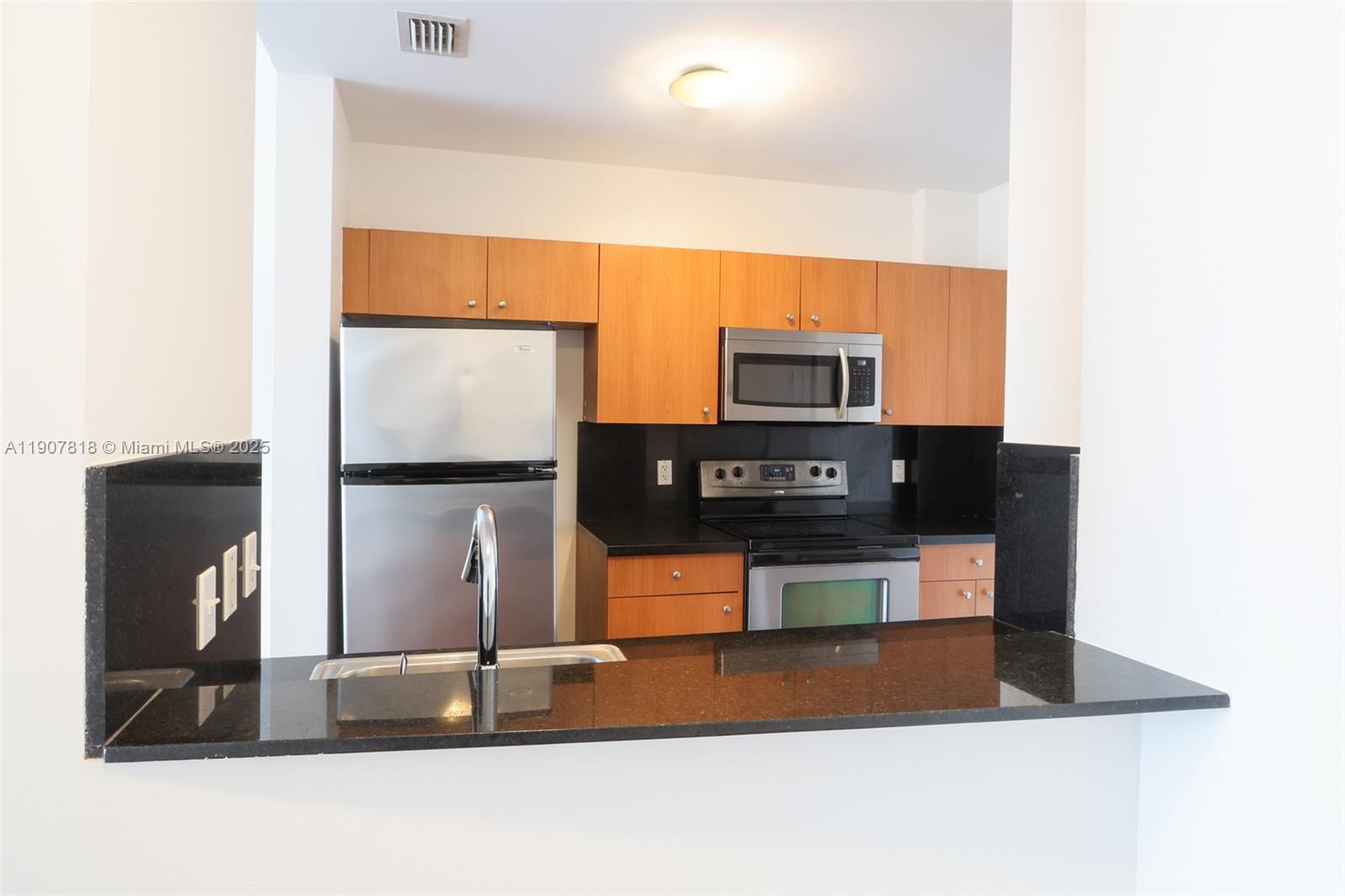 EDGEWATER LOFTS CONDO - Residential Lease