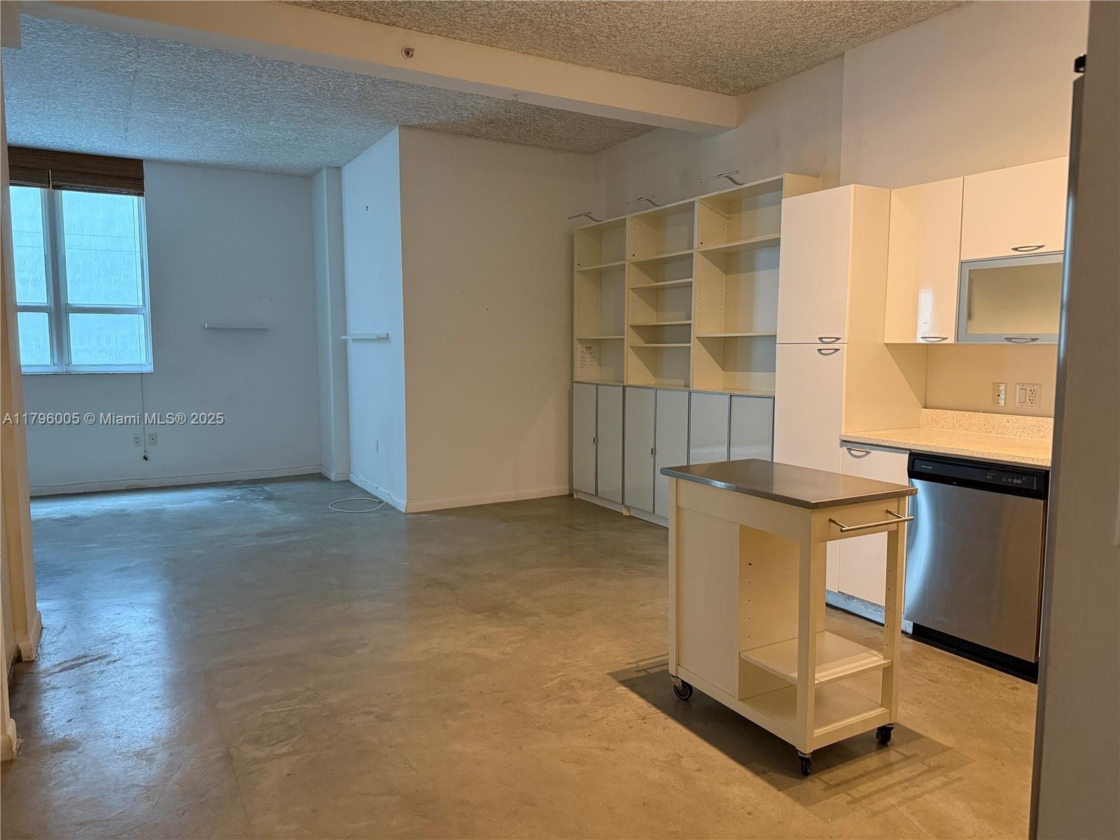 Rental Property at 234 Ne 3rd St 604, Miami, Broward County, Florida - Bedrooms: 1 
Bathrooms: 1  - $2,200 MO.