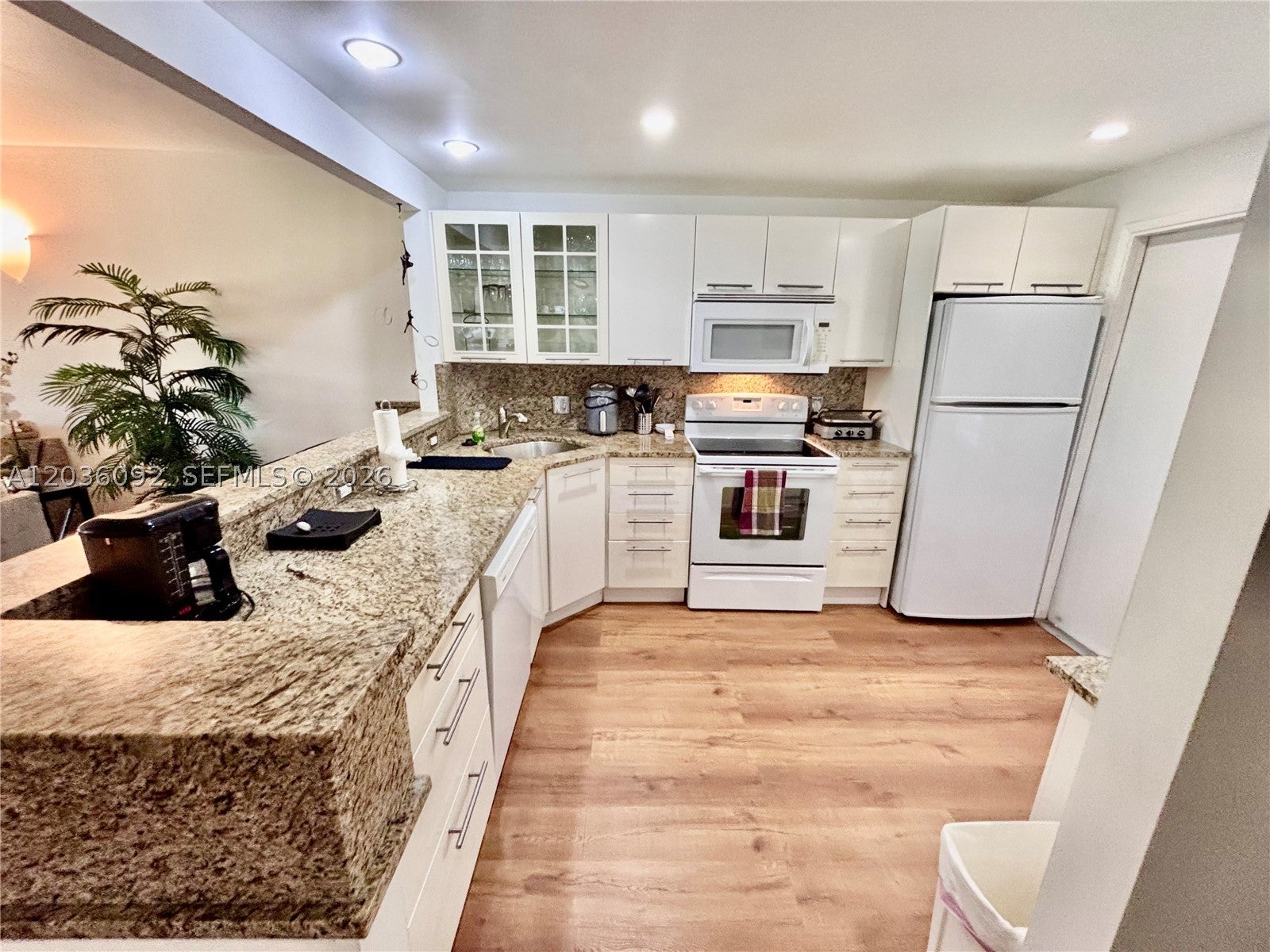 3051 S Palm Aire Dr 102