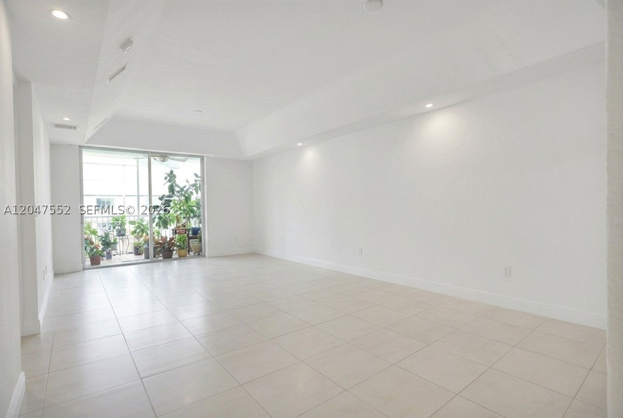 10720 NW 66th St