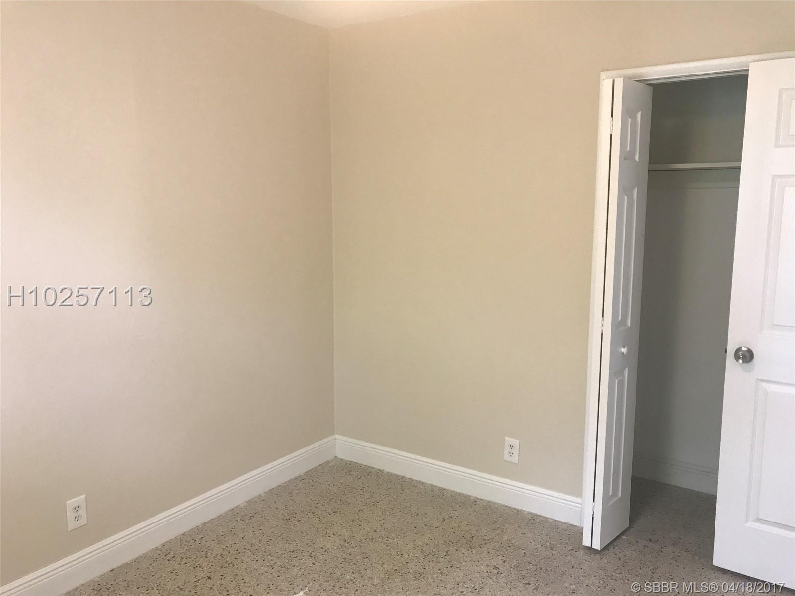 Broadview Country Club Es - Residential