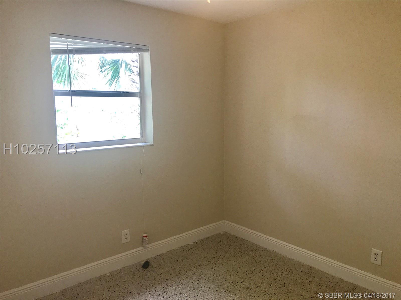 Broadview Country Club Es - Residential