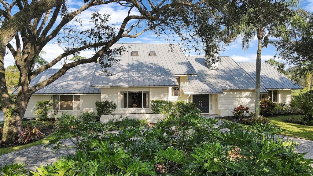 Photo of 6232 SE Canterbury Ln, Stuart, FL 34997 (MLS # A11325638)