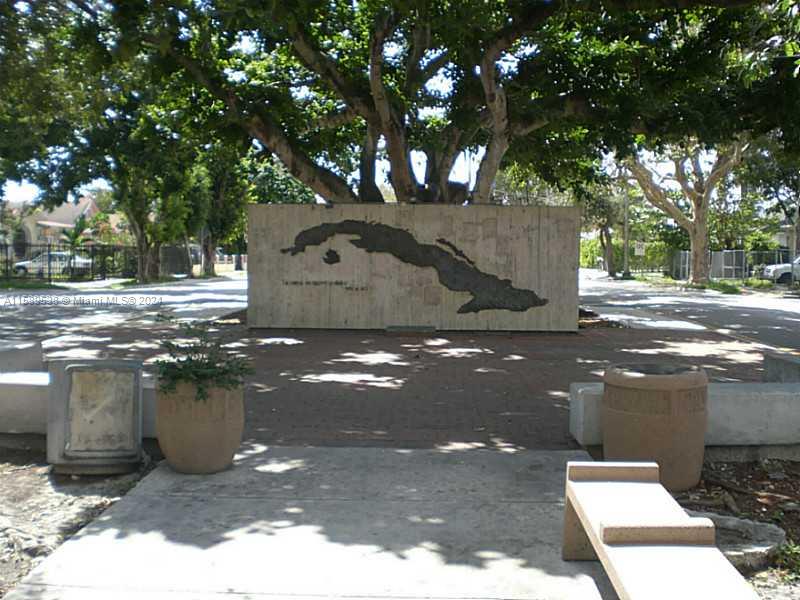 11 54 41 FIRST WESTMORELA - Residential Lease