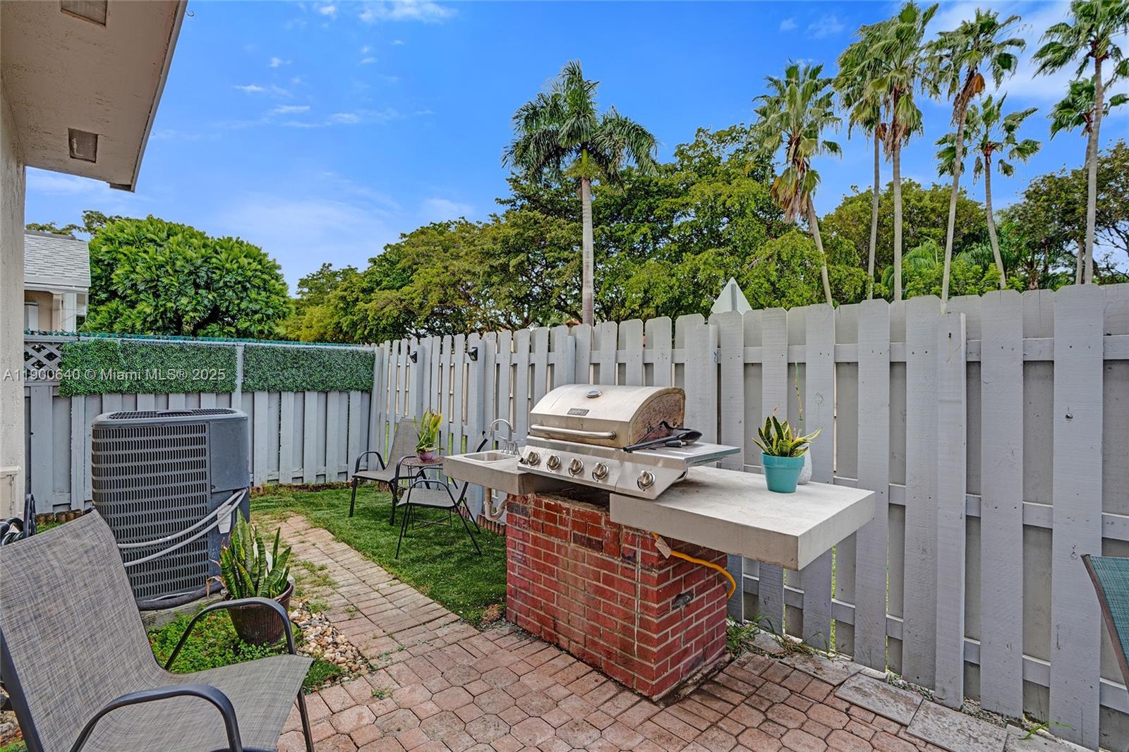 DEERWOOD VILLAS SEC 3 REP - Residential