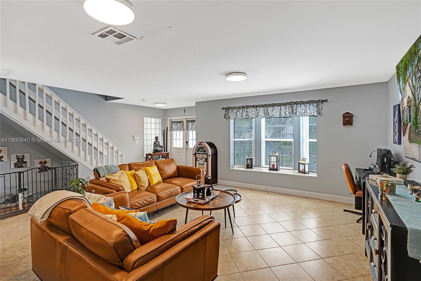 DEERWOOD VILLAS SEC 3 REP - Residential