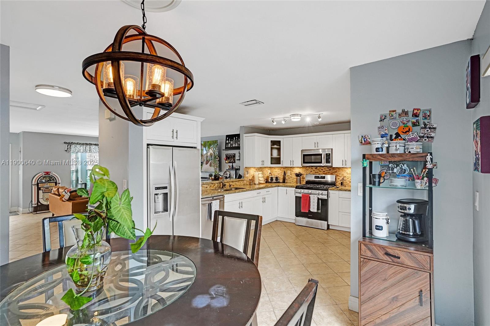 DEERWOOD VILLAS SEC 3 REP - Residential