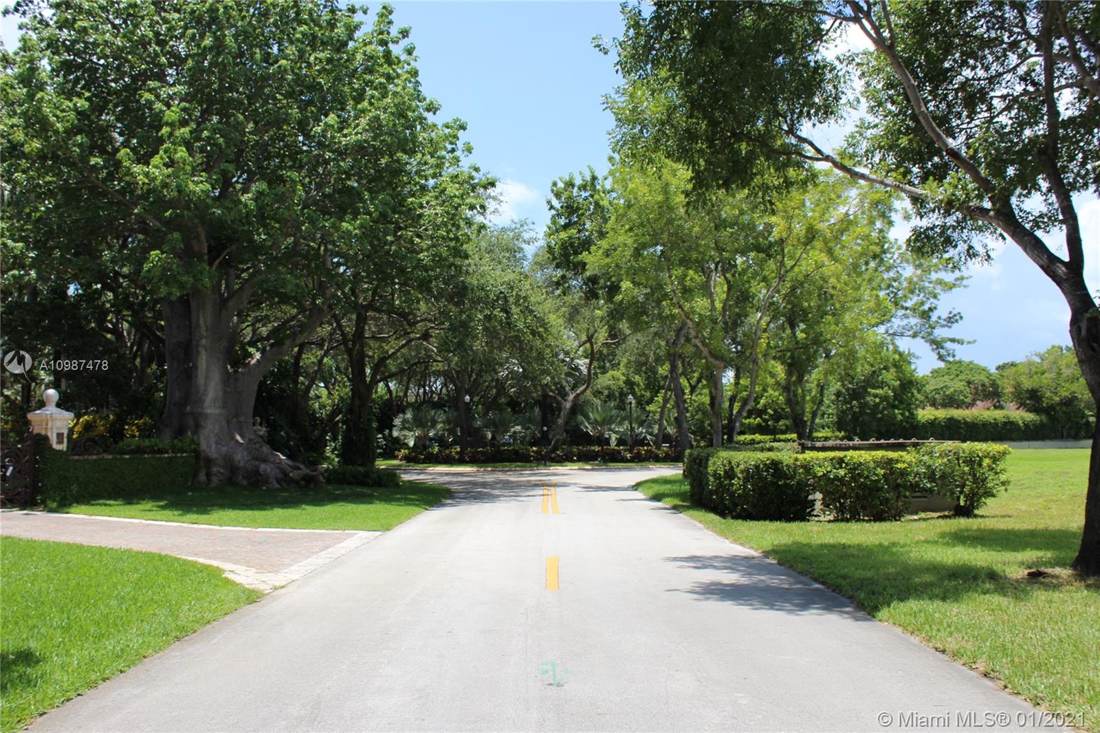 GABLES ESTATES NO 2 - Land