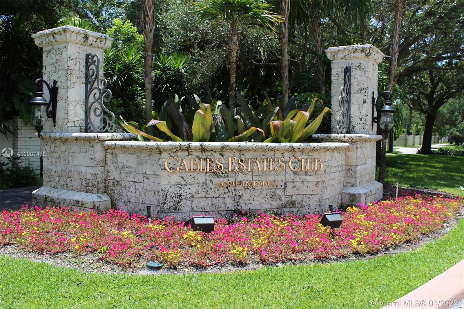 GABLES ESTATES NO 2 - Land