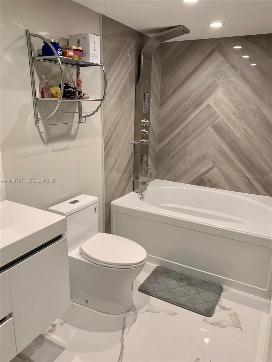 TOWERS OF OCEANVIEW SOUTH - Residential