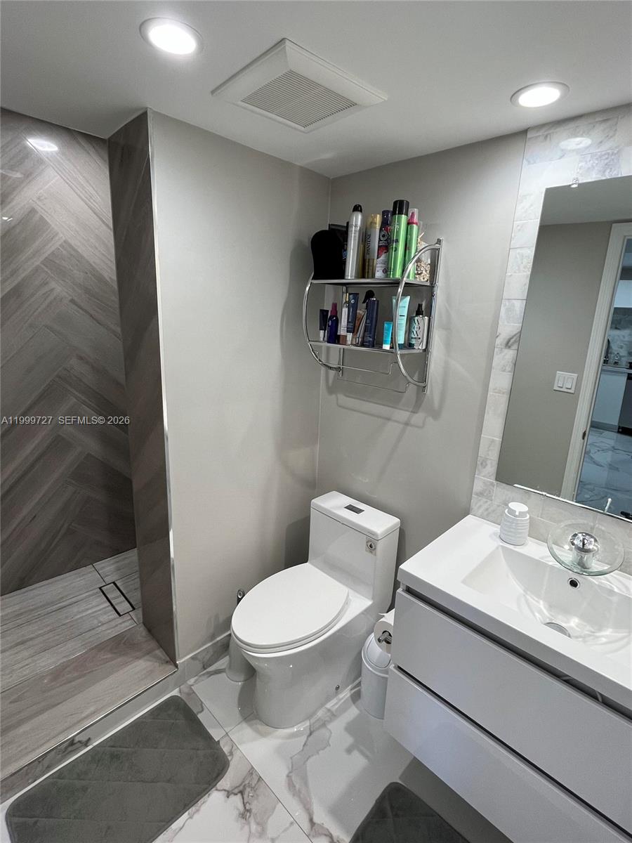 TOWERS OF OCEANVIEW SOUTH - Residential