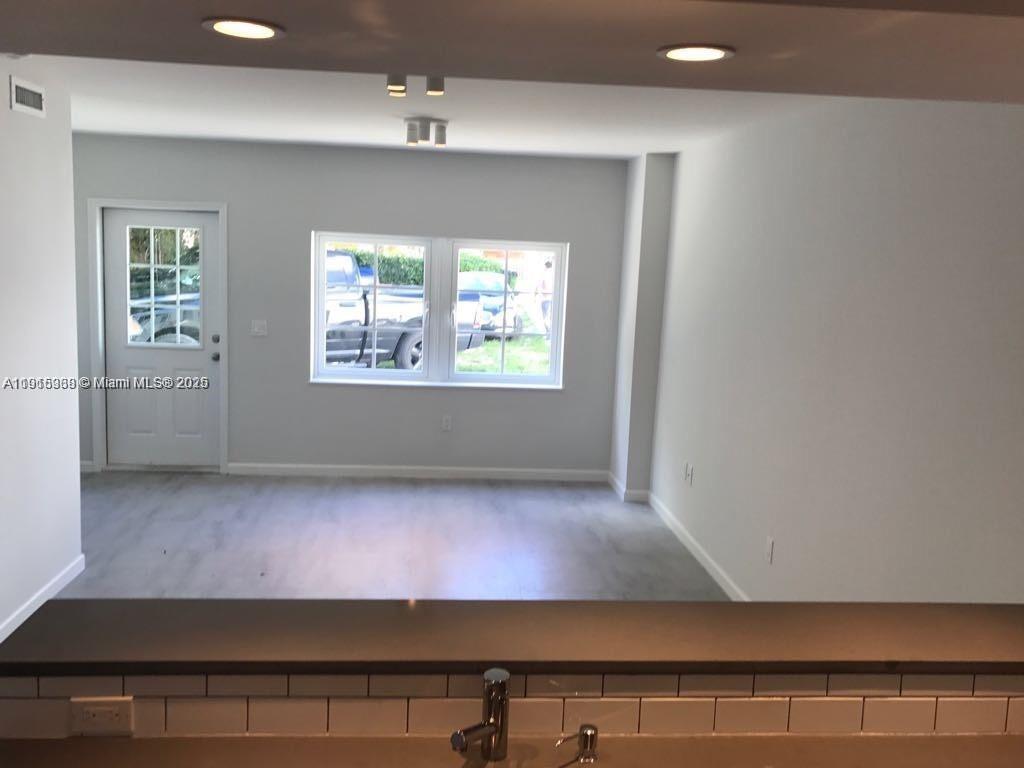 CORAL NOOK - Residential Lease