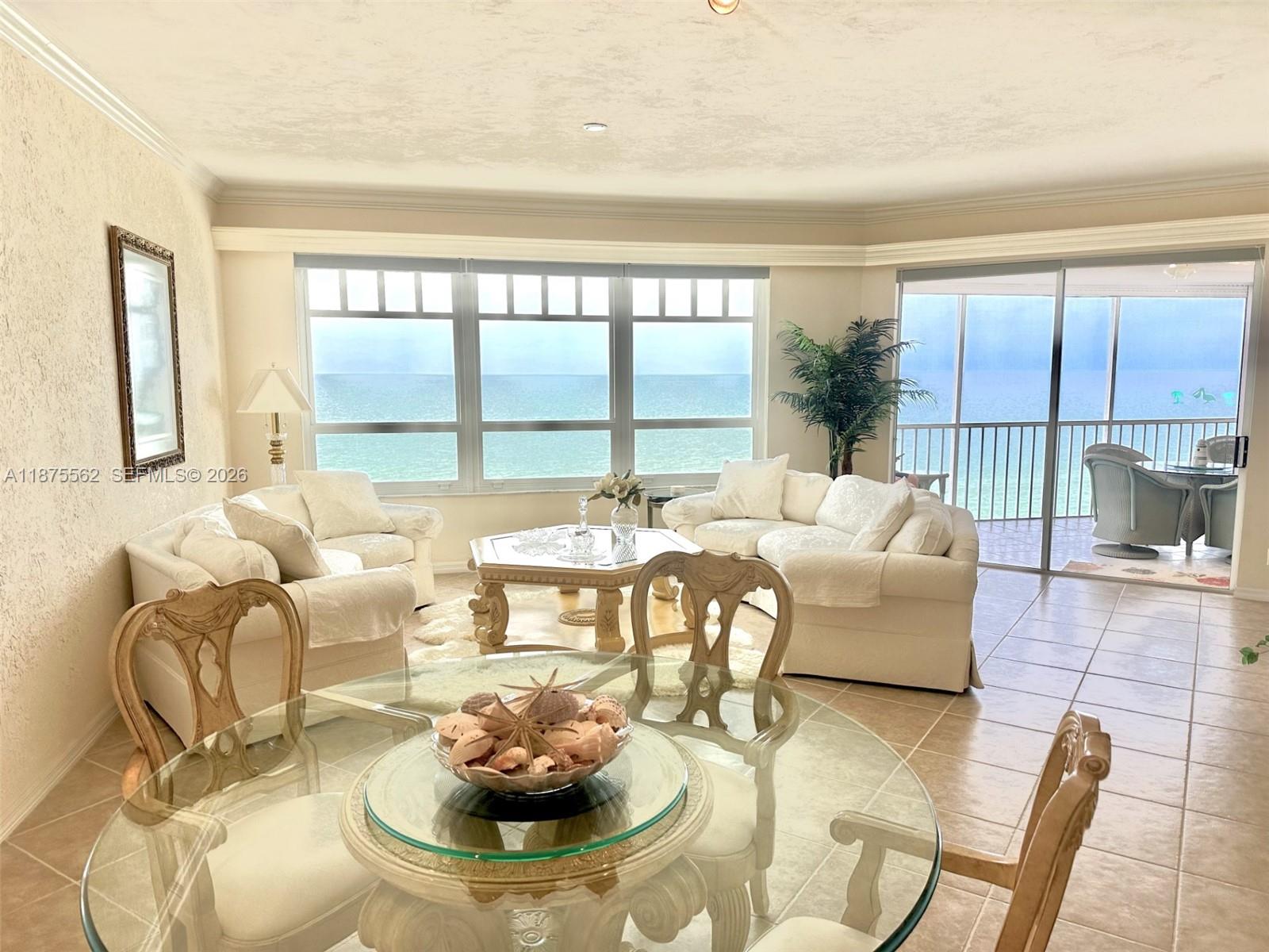 BAREFOOT BEACH CLUB - Residential